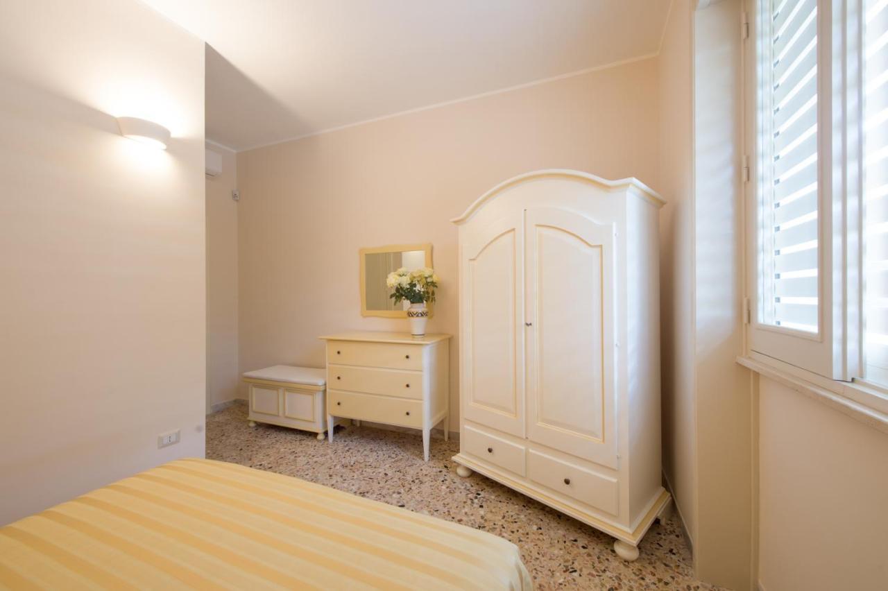 Bed and Breakfast Parco Degli Aranci Cutrofiano Exterior foto