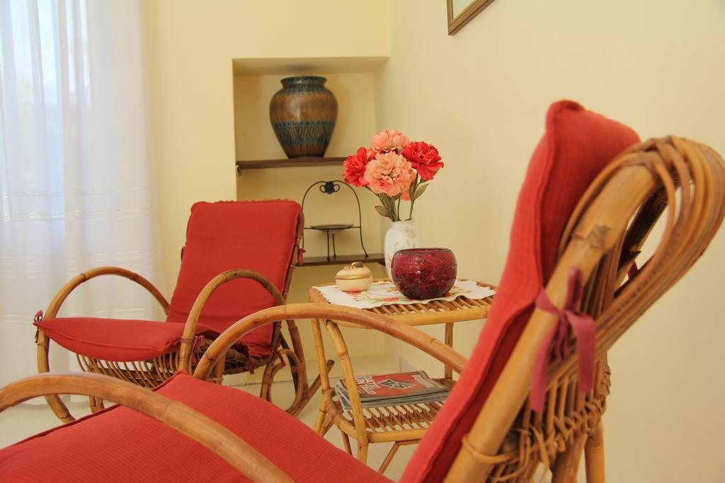Bed and Breakfast Parco Degli Aranci Cutrofiano Exterior foto