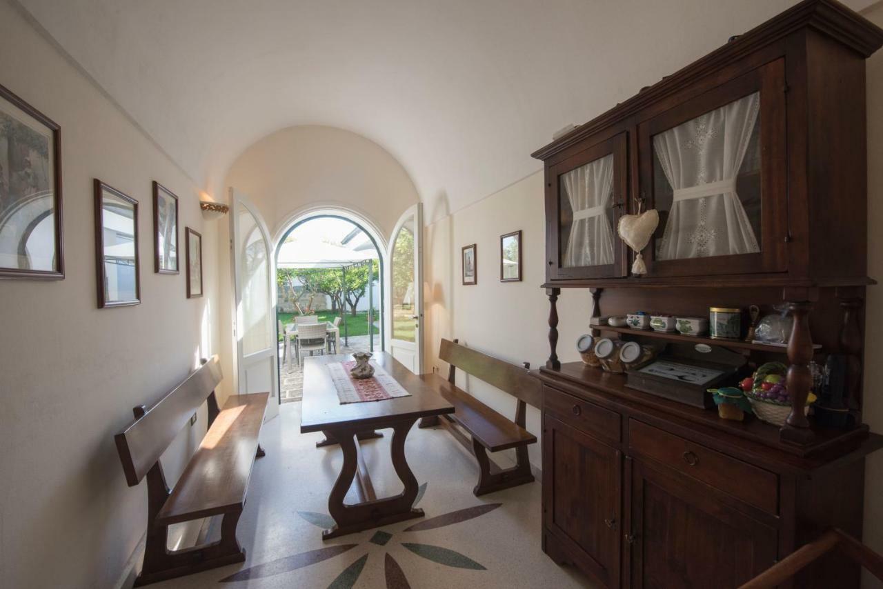 Bed and Breakfast Parco Degli Aranci Cutrofiano Exterior foto
