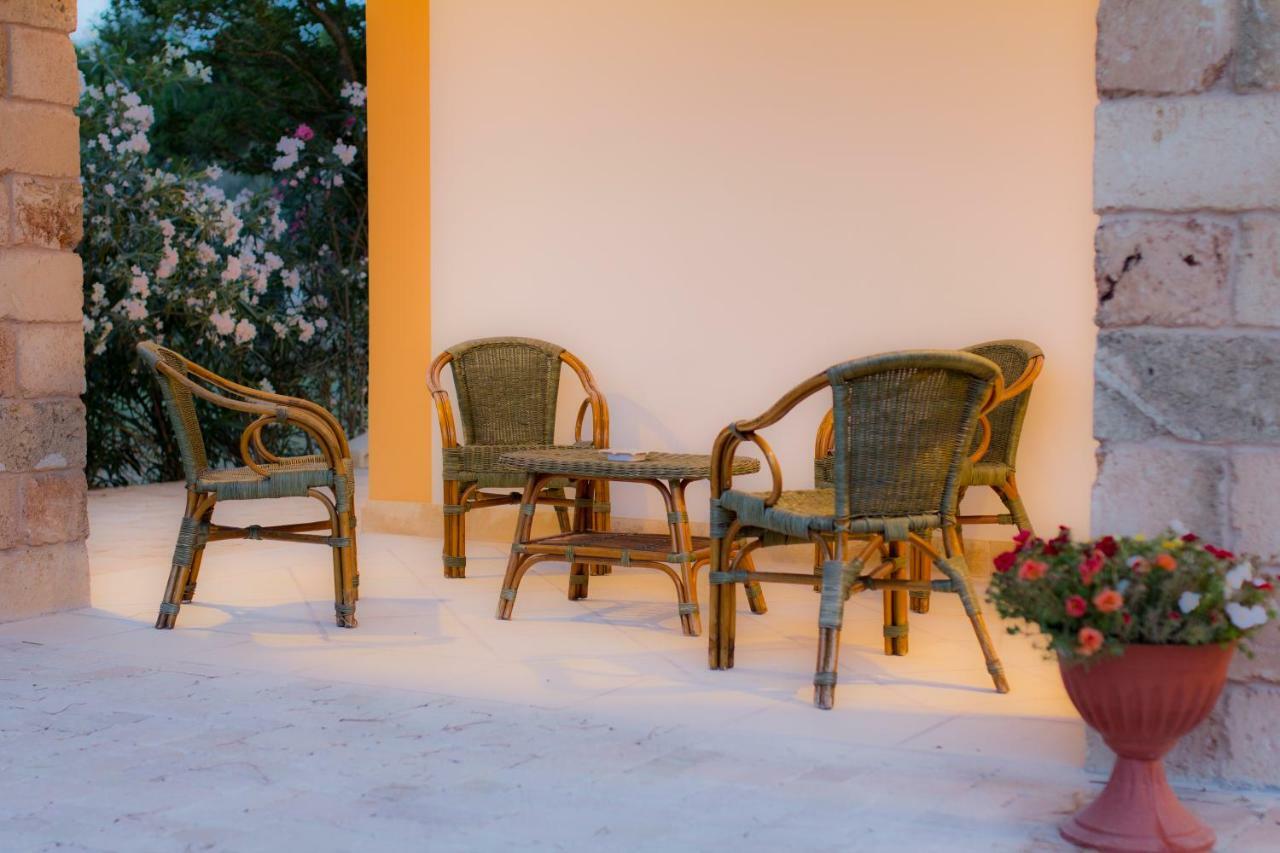 Bed and Breakfast Parco Degli Aranci Cutrofiano Exterior foto